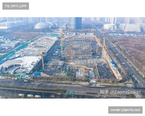 波尔多新主场建设工程完成主体结构封顶,预计2027年投入使用。