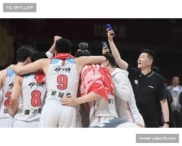 【2026年4月CBA联赛技术服务商与运营生态·人物·特写特写:场边AI直播剪辑师的抉择,如何在瞬间从多机位中选取最佳画面